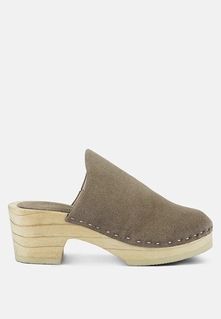 Darcie Suede Clogs