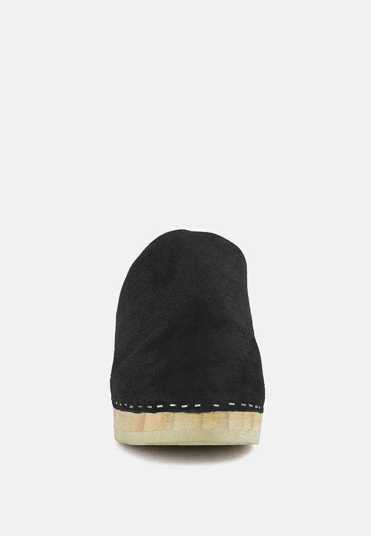 Darcie Suede Clogs