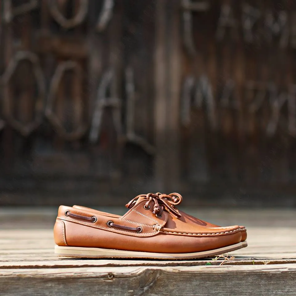 The Punter's Boat Shoes - Oil Leather Toffee Tan