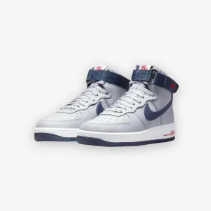 Women's NIKE AIR FORCE 1 HIGH QS WOLF GREY/COLLEGE NAVY-UNIVERSITY RED DZ7338-001